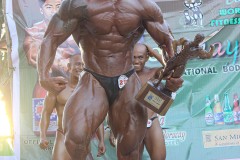 2010_boaracay_physique_finals_sharp_2022-412