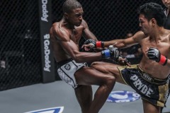 Chamuaktong-Fightermuaythai-vs-Brown-Pinas-9