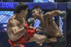 Eduard-Folayang-vs-Amir-Khan-28