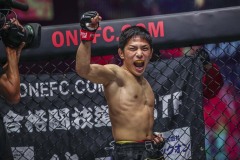 Hiroba-Minowa-vs-Jarred-Brooks-1