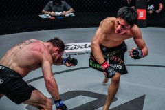 Hiroba-Minowa-vs-Jarred-Brooks-25