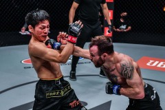 Hiroba-Minowa-vs-Jarred-Brooks-27