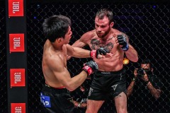Hiroba-Minowa-vs-Jarred-Brooks-30
