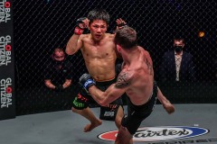 Hiroba-Minowa-vs-Jarred-Brooks-33