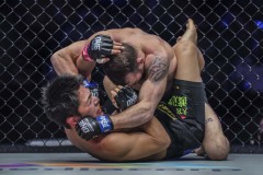 Hiroba-Minowa-vs-Jarred-Brooks-44