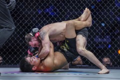 Hiroba-Minowa-vs-Jarred-Brooks-45