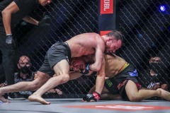 Hiroba-Minowa-vs-Jarred-Brooks-9