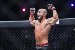 Hiroyuki-Tetsuka-vs-Edson-Marques-3