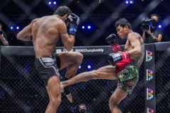 Jo-Nattawut-vs-Chingiz-Allazov-22