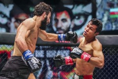 Jo-Nattawut-vs-Chingiz-Allazov-4