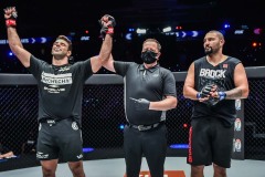 Marcus-Almeida-vs-Anderson-Silva-6