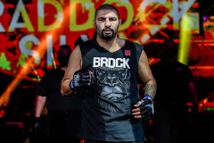 Marcus-Almeida-vs-Anderson-Silva-7