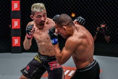 Purev-Otgonjargal-vs-Micael-De-Jesus-28