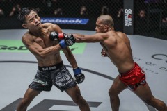 Rene-Catalan-vs-Stefer-Rahardian-10