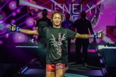 Ritu_Phogat_vs_Jenelyn_Olsim-12