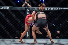 Ritu_Phogat_vs_Jenelyn_Olsim-31