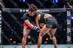 Ritu_Phogat_vs_Jenelyn_Olsim-37