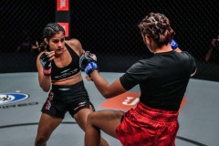 Ritu_Phogat_vs_Jenelyn_Olsim-4