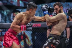 Sitthichai-Sitsongpeenong-vs-Davit-Kiria-3