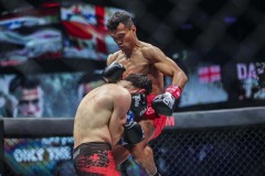 Sitthichai-Sitsongpeenong-vs-Davit-Kiria-8