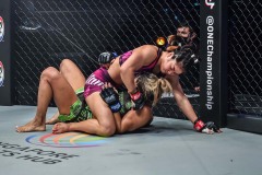 Stamp_vs_Julie_Mezabarba-20
