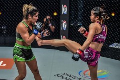 Stamp_vs_Julie_Mezabarba-25