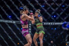 Stamp_vs_Julie_Mezabarba-32