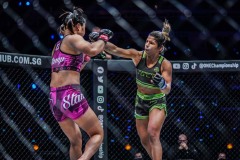 Stamp_vs_Julie_Mezabarba-33