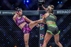 Stamp_vs_Julie_Mezabarba-36