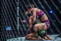 Stamp_vs_Julie_Mezabarba-39