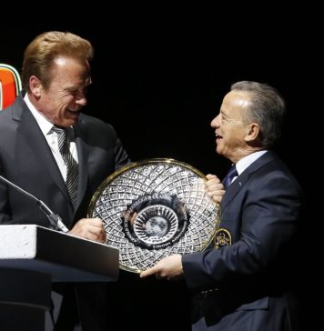 Lifetime Achievement Award Dr. Rafael Santonja