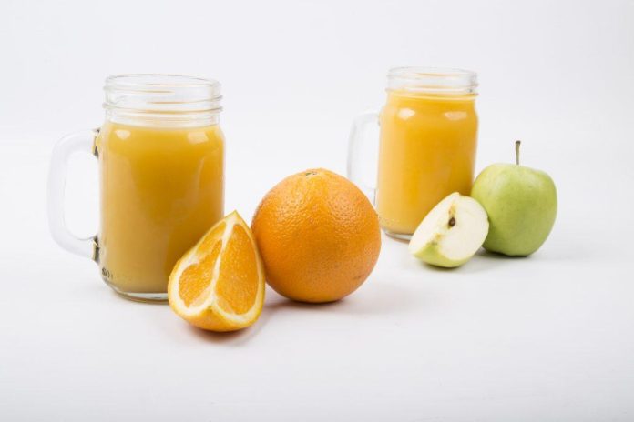 orange juice and apple juice 1473430868D61 1030x687