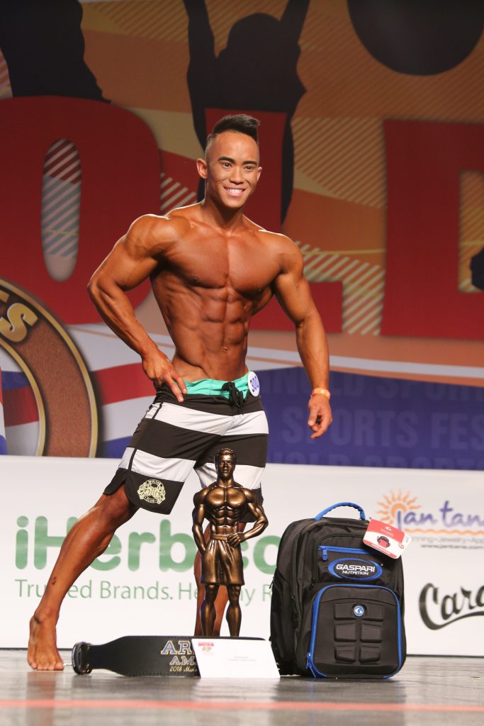 Mens Physique Overall Winner Kevin Nguyen 300