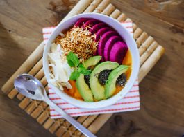 smoothie bowl shop in Chiang Mai with other-worldly flavors