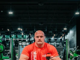 Fit Foods Ltd. announced today that Mitchell Hooper, a Canadian strongman and Strongest Man on Earth competitor, has joined Team MUTANT.