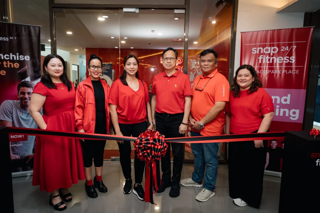 Snap Fitness Philippines Relaunches with a Bold New Vision for Fitness and Franchising 1 Jap Angeles CMO Vanessa Orendain CEO Katherine Rostata Partner Dennis Rostata Partner Jaggy Basseg CFO Chief Franchise Officer Carol Basseg Chief People Officer