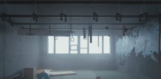 Minimalist Fitness: Training with No Equipment Minimalist Fitness: Training with No Equipment